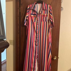 Simply beautiful multicolored shirt maxi dress.  Size 1X.